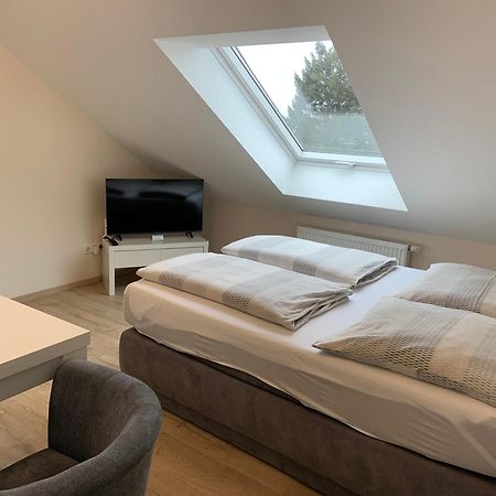 Bestboarding24 Sulzbach am Main ภายนอก รูปภาพ